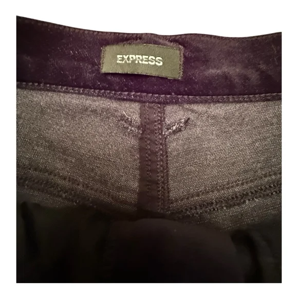 Women's EXPRESS Black Super High Rise Straight Leg Crop Velvet Pants Size 8 - Picture 3 of 8